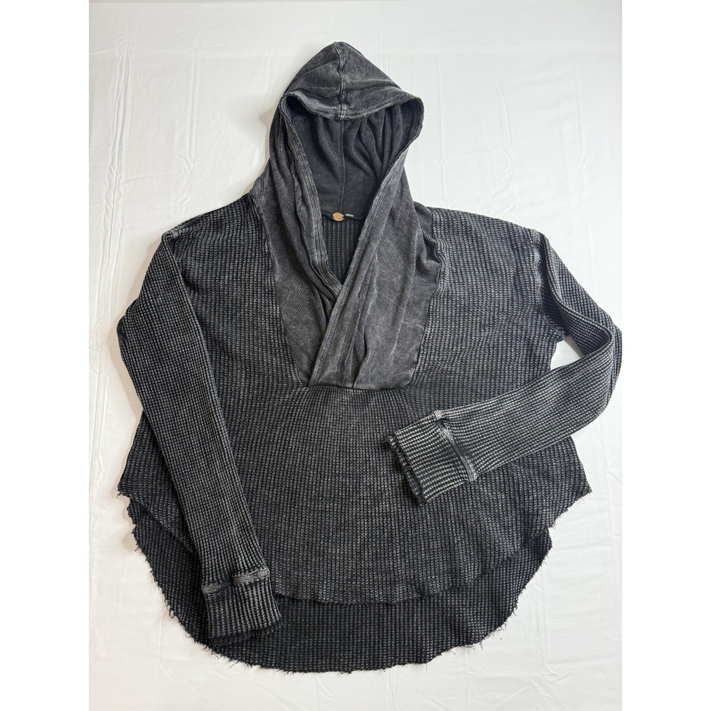 FREE PEOPLE Womens Top Wildcat Wide Stylish Soft Whimsigoth Size Medium Sweater